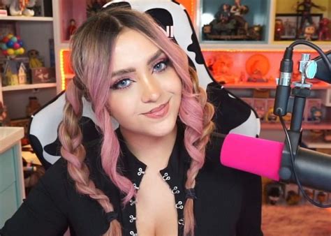 chicas online fan|7 streamers famosas que tienen OnlyFans